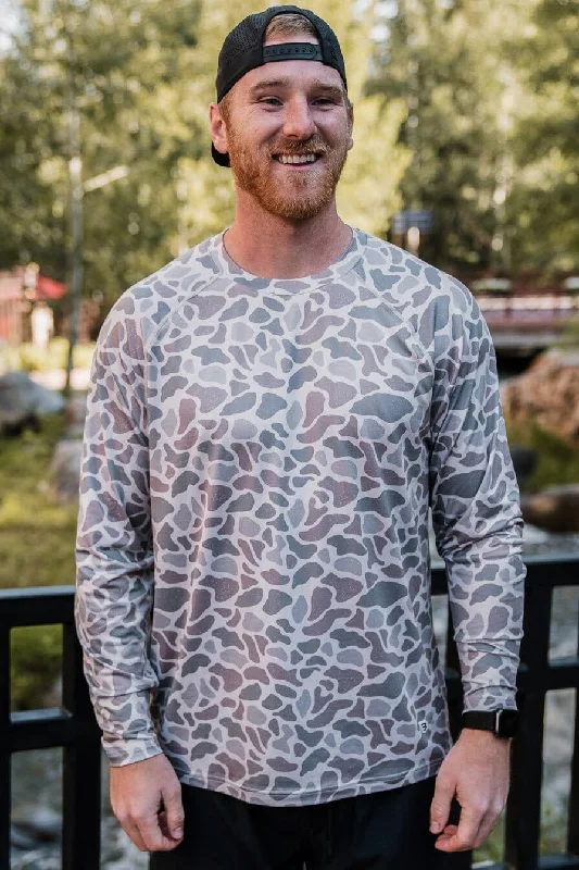 Exclusive Online Offer Performance Tee - LS - Classic Deer Camo