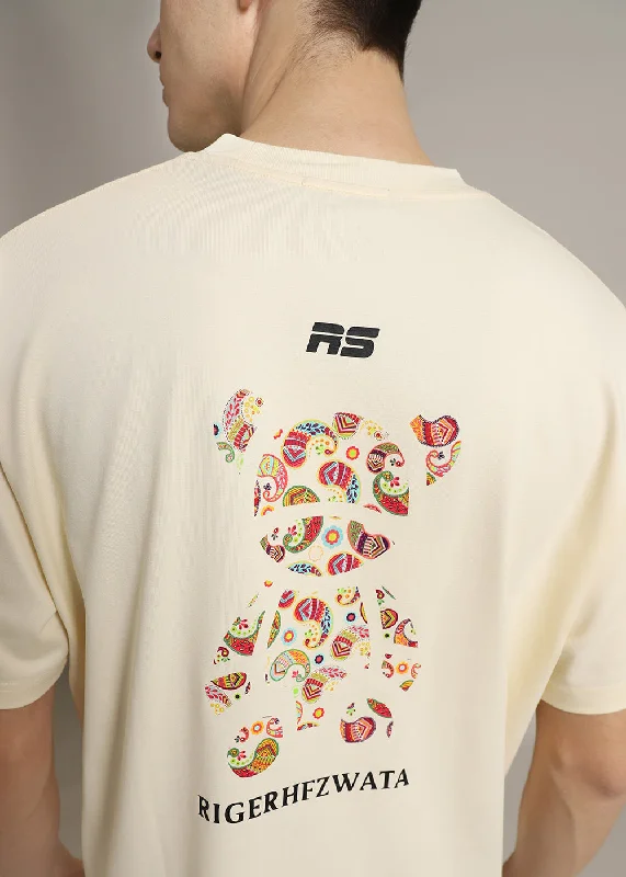 Weekend Specials to Savor Bearsy Paisley Cream Oversized T-shirt