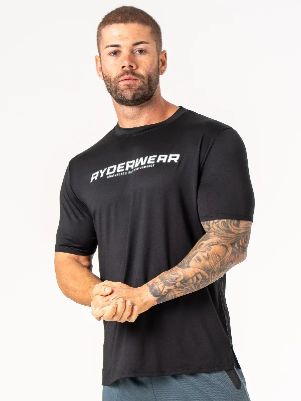 Online Exclusive Energy T-Shirt - Black